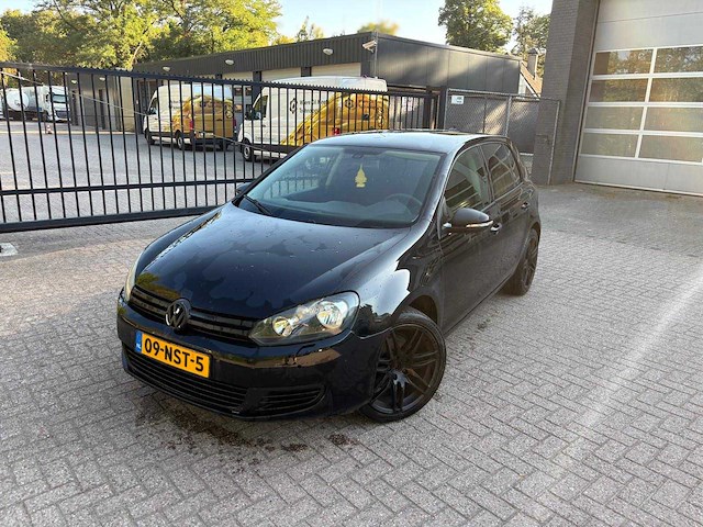 2010 volkswagen golf 1.2 tsi apple carplay personenauto - afbeelding 2 van  7