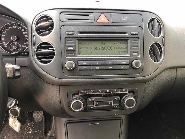 2010 volkswagen golf plus personenauto - afbeelding 2 van  10