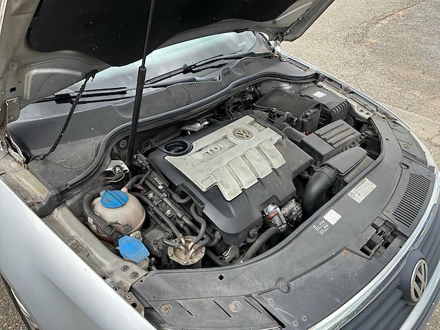 2010 volkswagen passat variant 2.0tdi personenauto - afbeelding 31 van  38