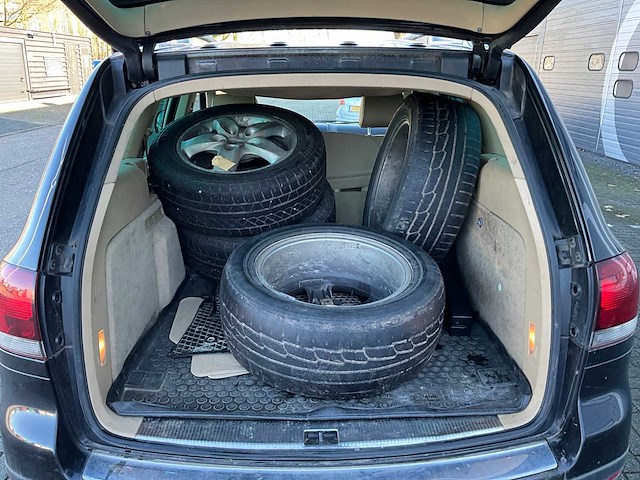 2010 volkswagen touareg 3.0tdi bedrijfswagen 21-kkd-6 - afbeelding 31 van  38