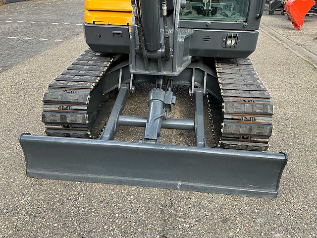 2010 volvo ec60c midigraafmachine - afbeelding 5 van  30