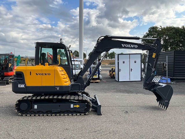 2010 volvo ec60c midigraafmachine - afbeelding 27 van  30