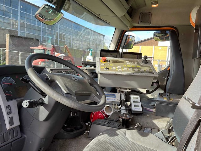2010 volvo fe62 8.0 e5 vuilniswagen - afbeelding 18 van  31