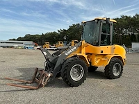 2010 volvo l30b-z wiellader – palletvorken - afbeelding 1 van  29
