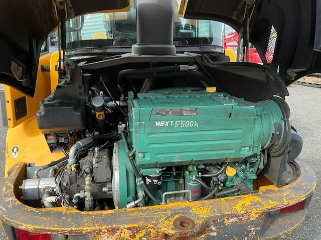 2010 volvo l30b-z wiellader – palletvorken - afbeelding 5 van  29