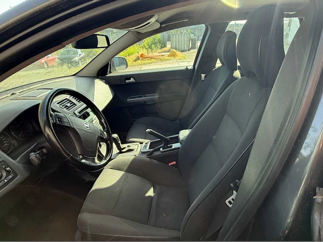 2010 volvo v50 1.6d s/s summum personenauto - afbeelding 2 van  47