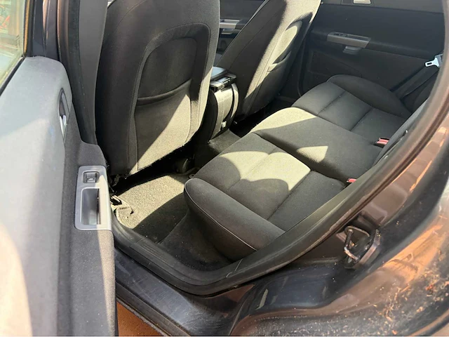 2010 volvo v50 1.6d s/s summum personenauto - afbeelding 16 van  47