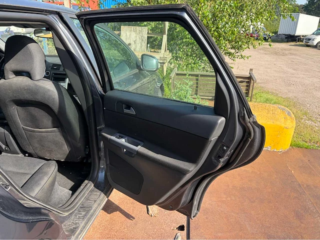 2010 volvo v50 1.6d s/s summum personenauto - afbeelding 19 van  47