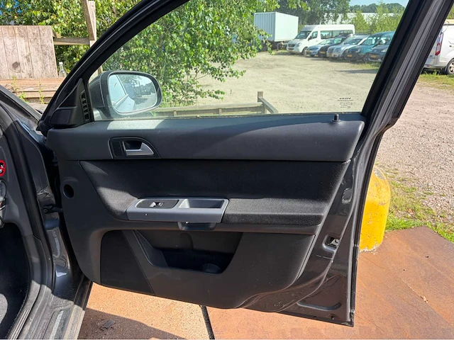2010 volvo v50 1.6d s/s summum personenauto - afbeelding 22 van  47