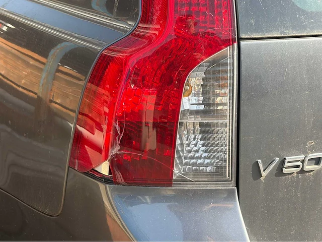 2010 volvo v50 1.6d s/s summum personenauto - afbeelding 35 van  47