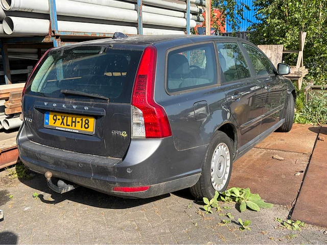 2010 volvo v50 1.6d s/s summum personenauto - afbeelding 43 van  47