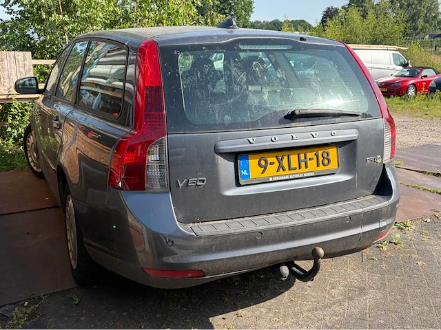 2010 volvo v50 1.6d s/s summum personenauto - afbeelding 45 van  47
