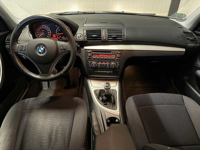 2011 - bmw - 1-serie - 118i effdyn.bnsl.ued - grg-07-h iaw - afbeelding 14 van  22