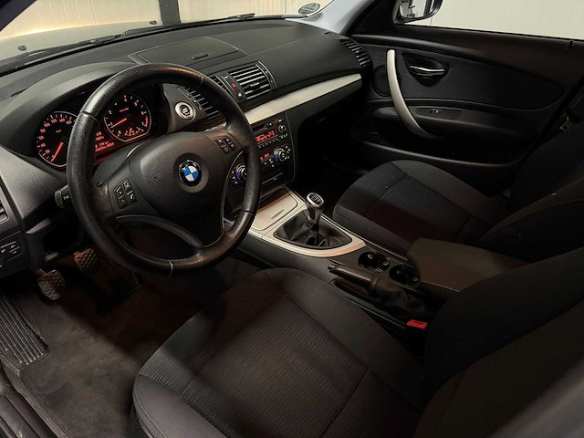 2011 - bmw - 1-serie - 118i effdyn.bnsl.ued - grg-07-h iaw - afbeelding 16 van  22