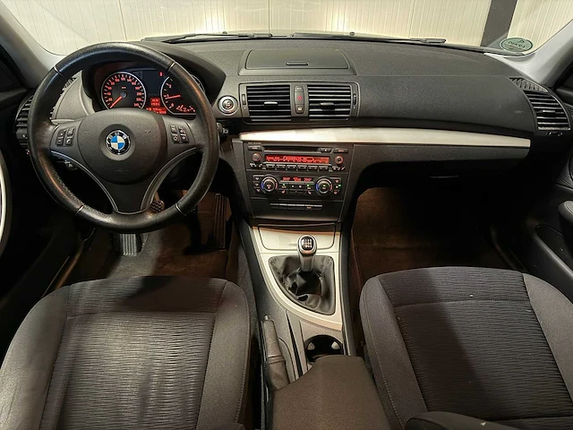 2011 - bmw - 1-serie - 118i effdyn.bnsl.ued - grg-07-h iaw - afbeelding 14 van  22
