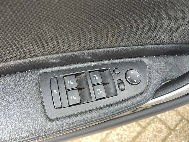 2011 - bmw - 1-serie - 118i effdyn.bnsl.ued - j-662-bt - afbeelding 8 van  18