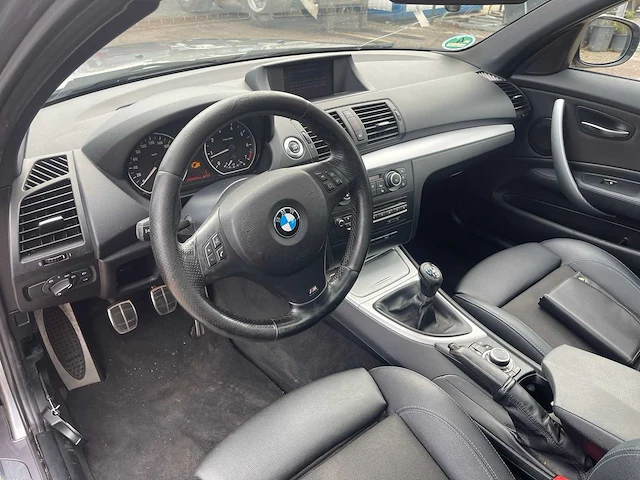 2011 - bmw - 1-serie - 118i effdyn.bnsl.ued - j-662-bt - afbeelding 16 van  18