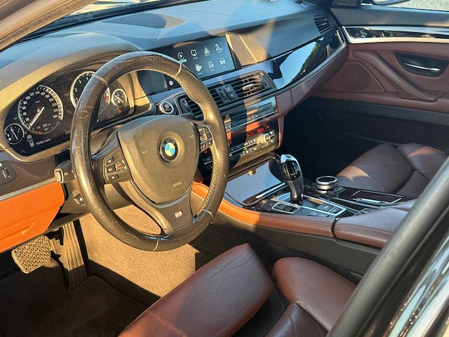 2011 - bmw - 5-serie touring - 528i high executive 39-sft-1 iaw - afbeelding 6 van  10