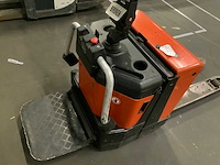 2011 - bt - lpe200/8 - elektrische palletwagen - afbeelding 4 van  8