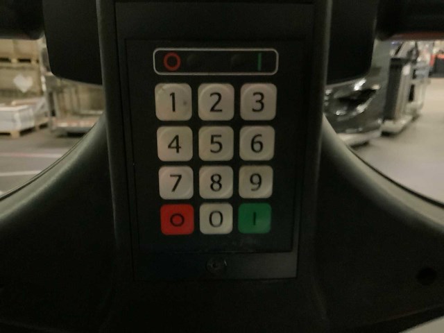 2011 - bt - lpe200/8 - elektrische palletwagen - afbeelding 8 van  8