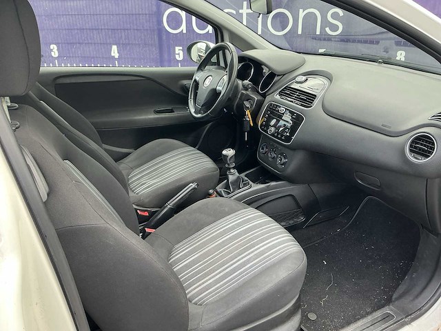 2011 - fiat - punto evo - 1.2 pop - personenauto - afbeelding 2 van  9