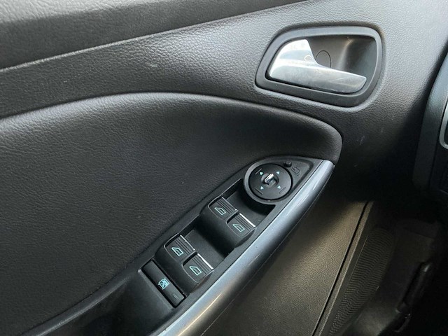 2011 - ford - focus - 1.6 tdci first ed. - personenauto - afbeelding 5 van  16