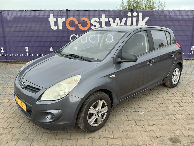 2011 - hyundai - i20 - 1.2i business ed. - personenauto - afbeelding 1 van  13