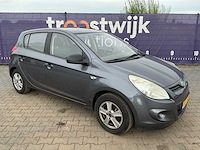 2011 - hyundai - i20 - 1.2i business ed. - personenauto - afbeelding 6 van  13