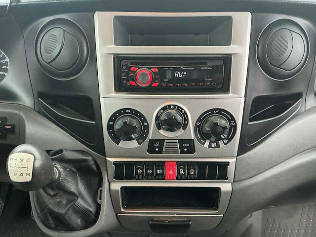 2011 - iveco - daily - 35c15v 330 h3 - bedrijfswagen - afbeelding 2 van  13