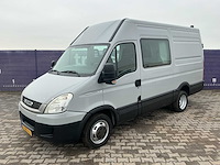 2011 - iveco - daily - 35c15v 330 h3 - bedrijfswagen - afbeelding 1 van  13