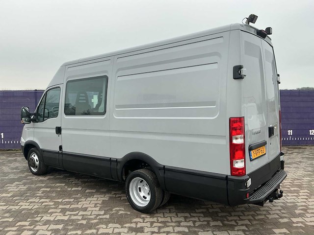2011 - iveco - daily - 35c15v 330 h3 - bedrijfswagen - afbeelding 7 van  13