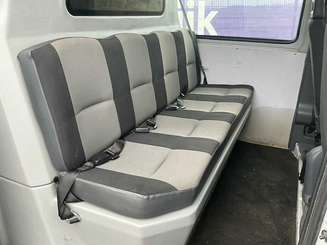 2011 - iveco - daily - 35c15v 330 h3 - bedrijfswagen - afbeelding 11 van  13