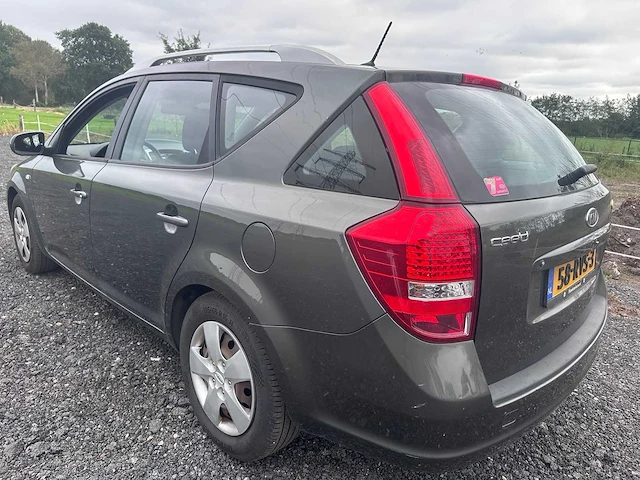 2011 - kia - cee'd sporty wagon - 1.4 cvvt comf. pack - 58-rvs-3 - afbeelding 10 van  17
