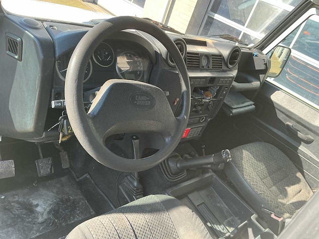 2011 - land rover pickup zuigwagen defender 130 bedrijfswagen - afbeelding 10 van  36