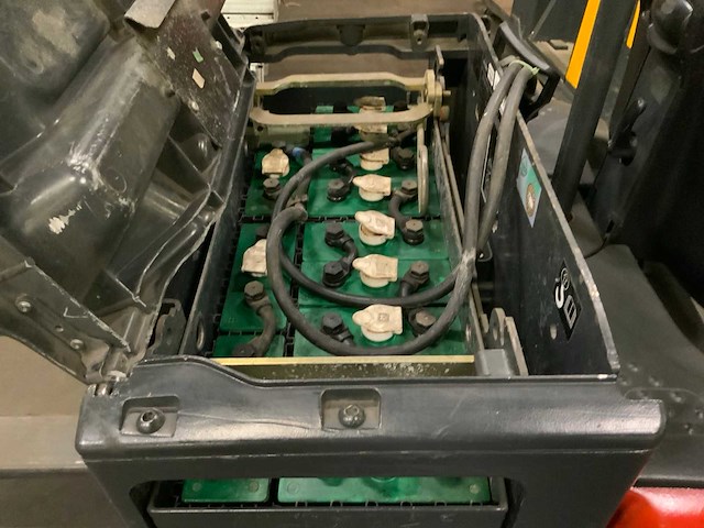 2011 - linde - 20 - orderpicker - afbeelding 7 van  9