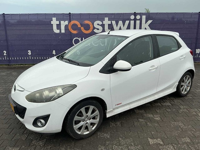 2011 - mazda - 2 - 1.3 bifuel gt-m line - personenauto - afbeelding 1 van  11