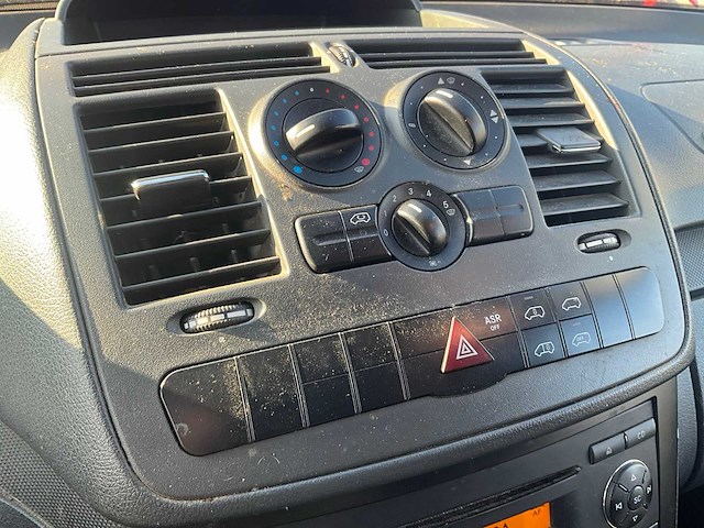 2011 - mercedes-benz - vito - bedrijfswagen - afbeelding 6 van  24