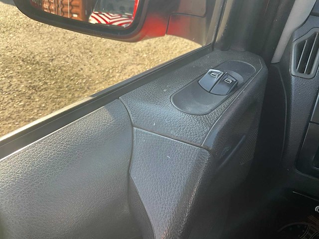 2011 - mercedes-benz - vito - bedrijfswagen - afbeelding 2 van  24