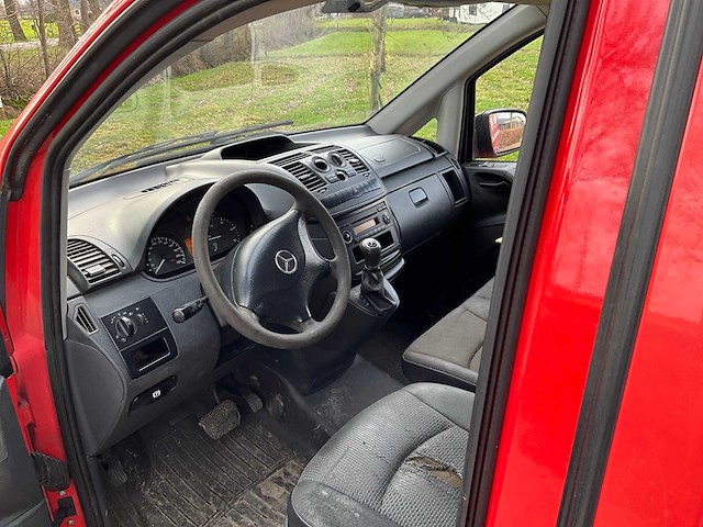 2011 - mercedes-benz - vito - bedrijfswagen - afbeelding 17 van  24