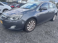 2011 - opel - astra sports tourer - 1.4 cosmo - 91-pzx-9 - afbeelding 1 van  17