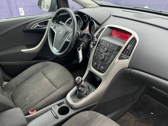 2011 - opel - astra sports tourer - 1.4 turbo edition - personenauto - afbeelding 2 van  6