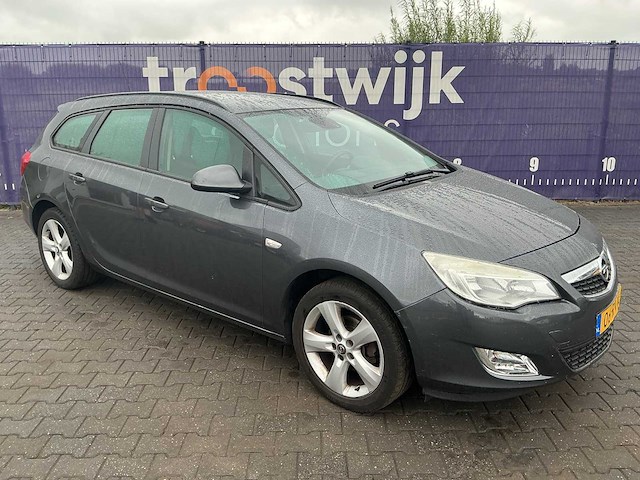 2011 - opel - astra sports tourer - 1.4 turbo edition - personenauto - afbeelding 5 van  12