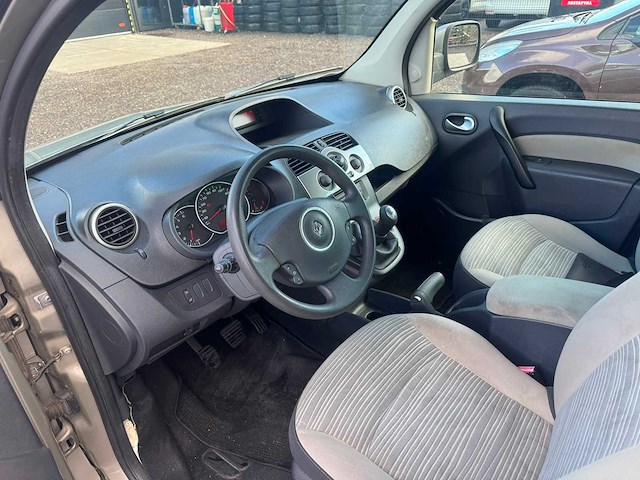 2011 - renault - kangoo family - 1.6-16v expression 9-xsg-48 iaw - afbeelding 8 van  16