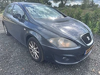 2011 - seat - leon - 1.6 tdi eco. style - 46-zhr-9 - afbeelding 13 van  17