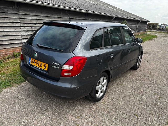 2011 - skoda - fabia combi - 1.2 tdi greenline - car - afbeelding 2 van  10