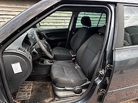 2011 - skoda - fabia combi - 1.2 tdi greenline - car - afbeelding 9 van  10