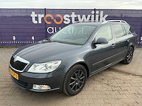 2011 - skoda - octavia combi - 1.2 tsi elegance bns - personenauto