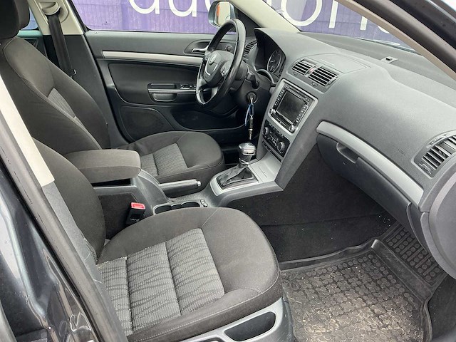 2011 - skoda - octavia combi - 1.2 tsi elegance bns - personenauto - afbeelding 6 van  10