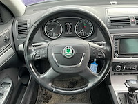 2011 - skoda - octavia combi - 1.2 tsi elegance bns - personenauto - afbeelding 9 van  10