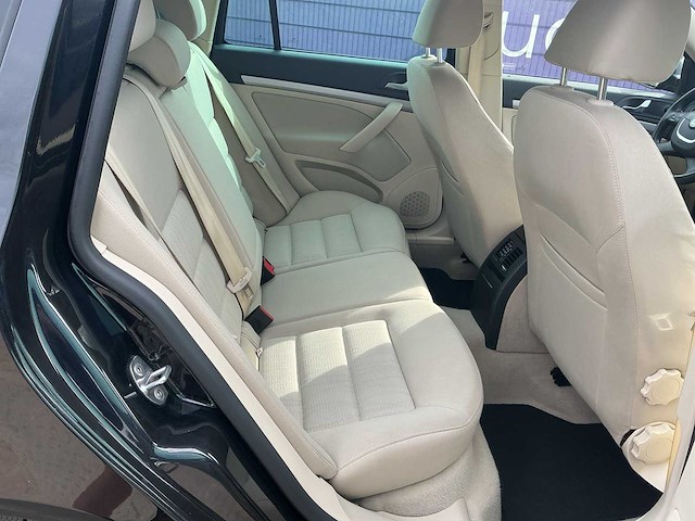 2011 - skoda - octavia combi - 1.2 tsi elegance bns - personenauto - afbeelding 10 van  11